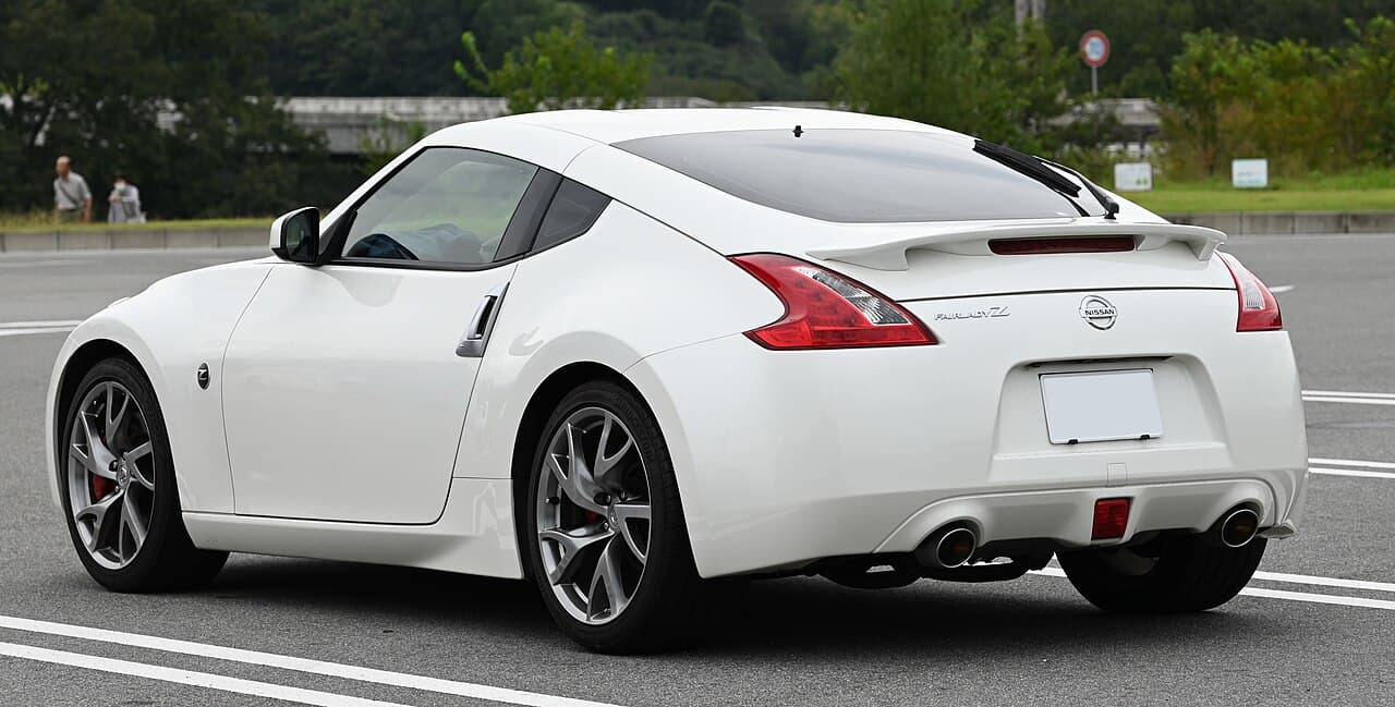 Nissan 370Z 2019 — Foto 2 de 2