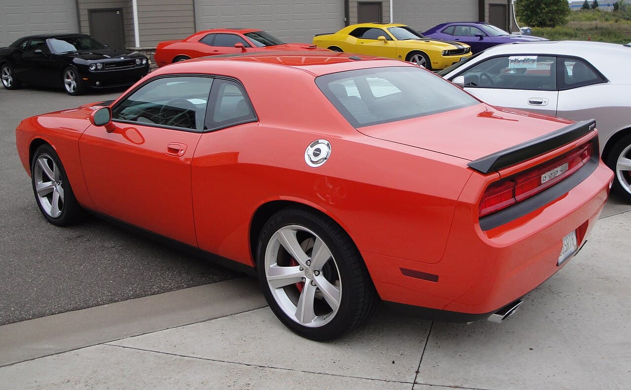 Dodge Challenger 2021 — Foto 3 de 3