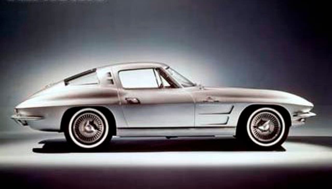 Chevrolet Corvette 2021 — Foto 2 de 2